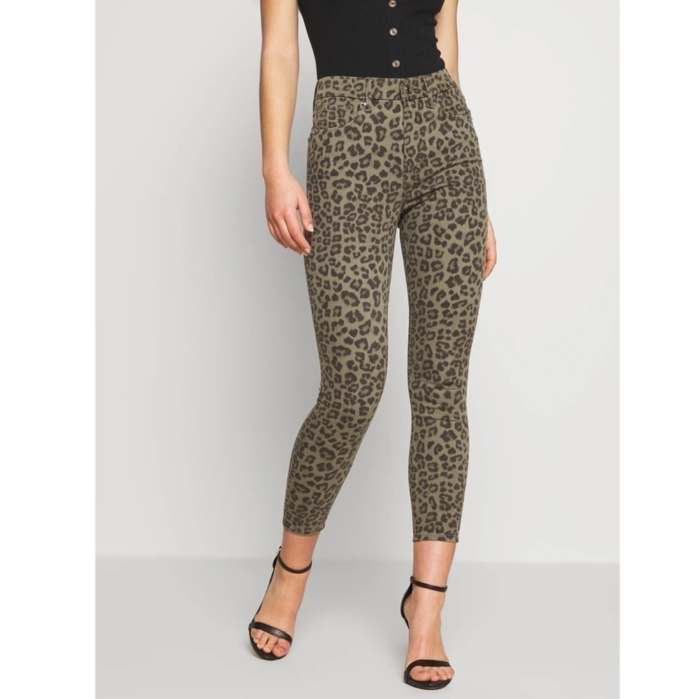 NWT GOOD AMERICAN Good Waist Crop Sage Leo, 6 - Picture 3 of 4